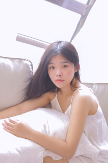 一区二区三区好的精华液杨超越